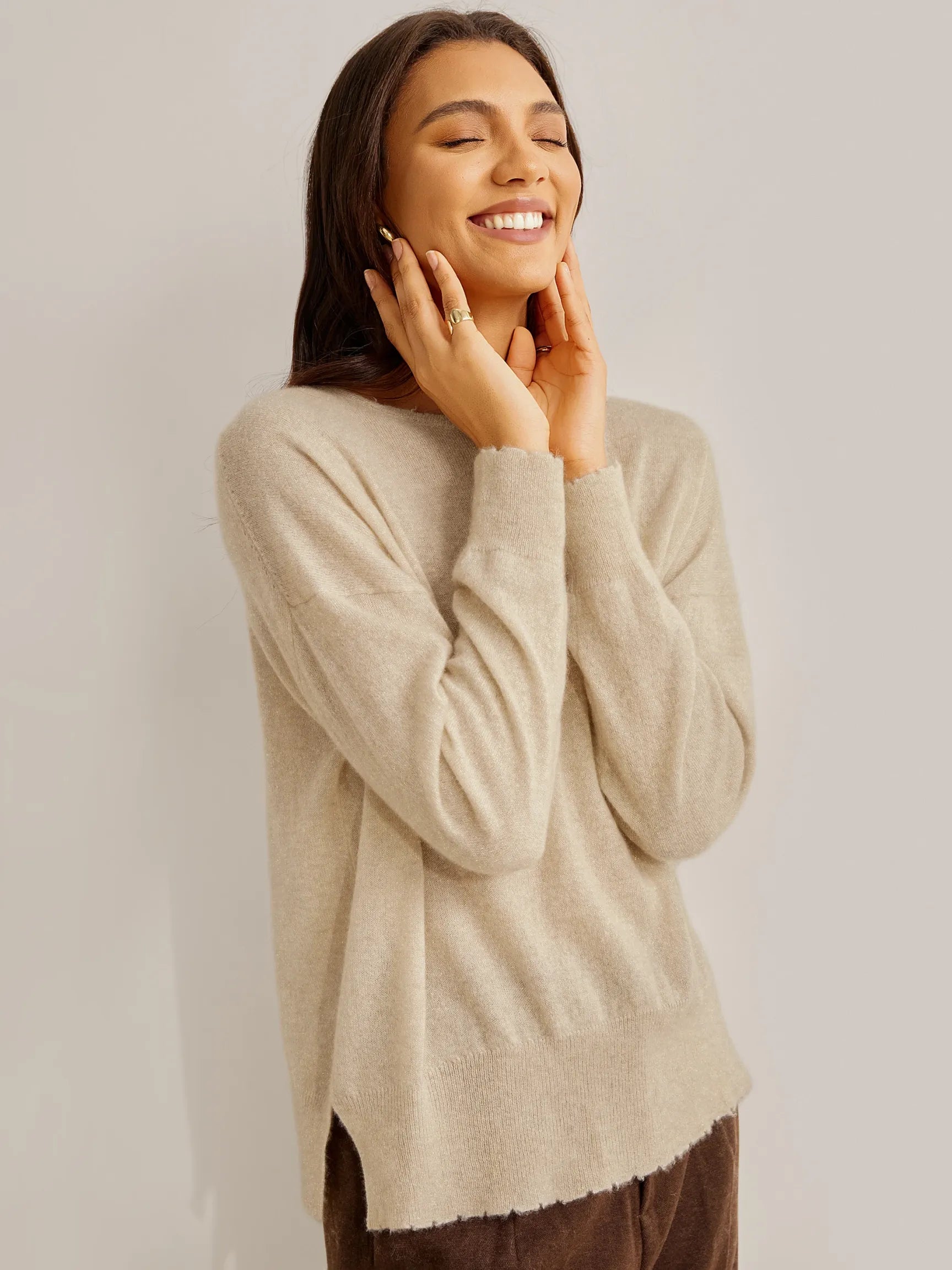 100% CASHMERE HAND BRUSHED CREW NECK SWEATER