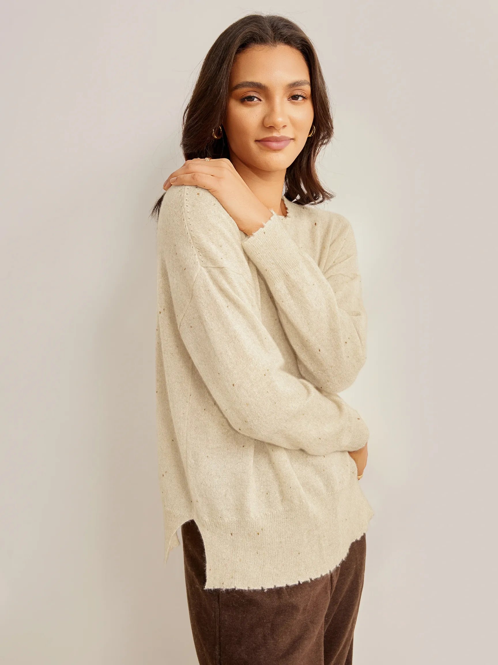 100% CASHMERE HAND BRUSHED CREW NECK SWEATER