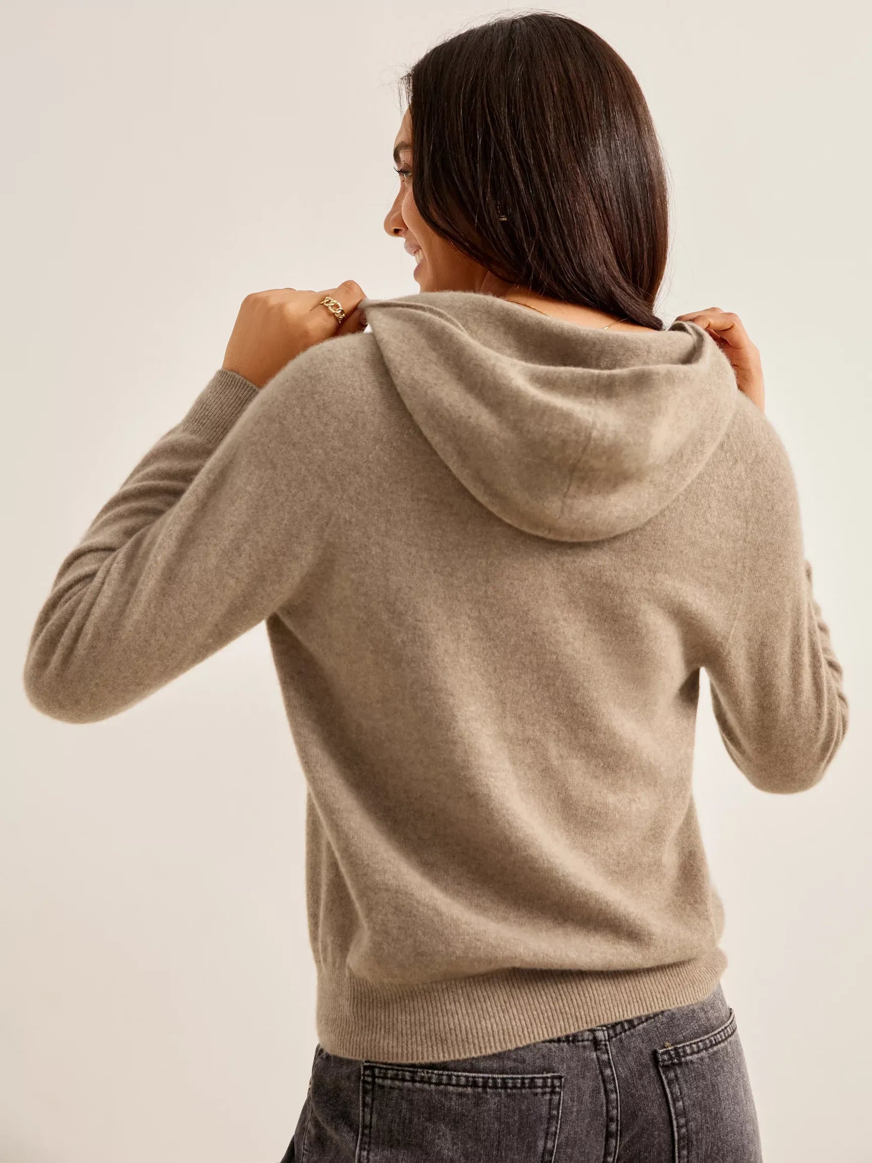 100% CASHMERE V-NECK RELAXED SPORT HOODED SWEATER