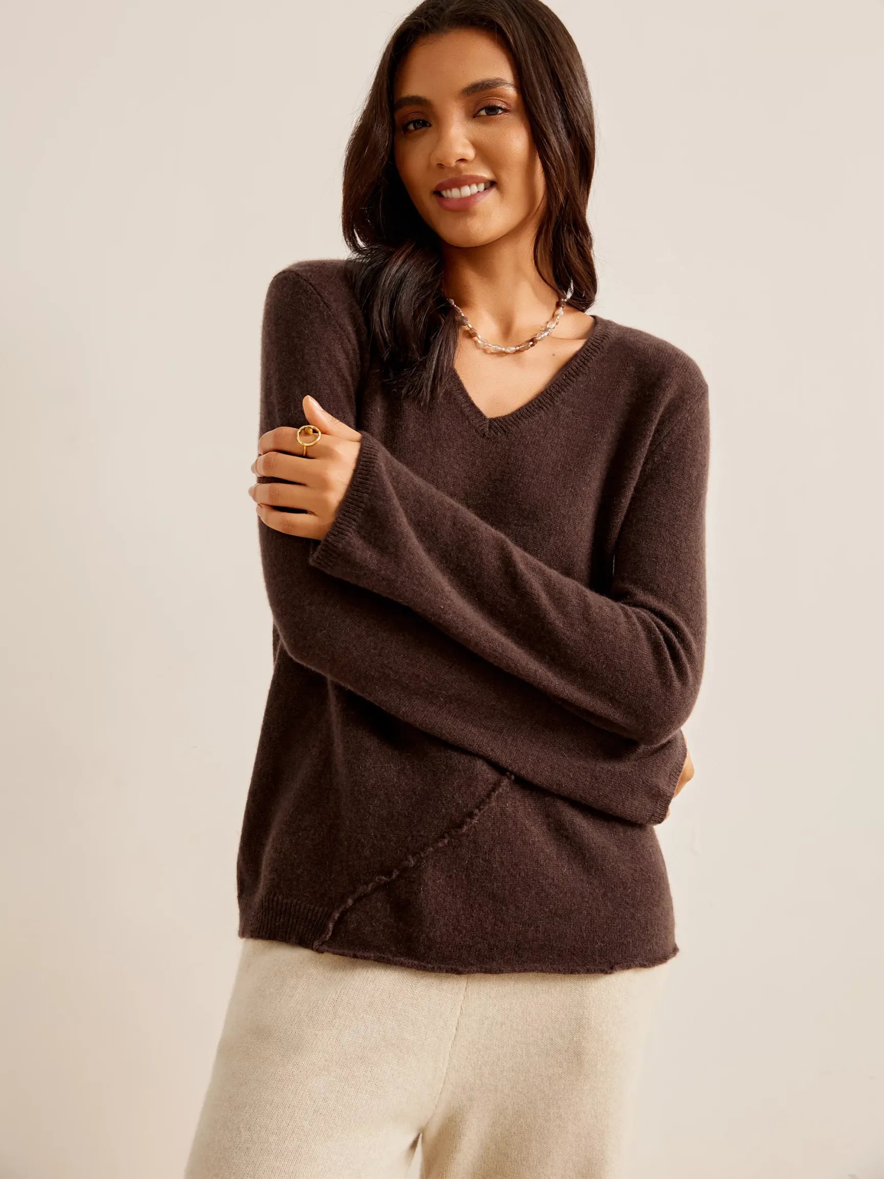 ARTISAN CRAFTED 100% MONGOLIAN CASHMERE V-NECK PULLOVER