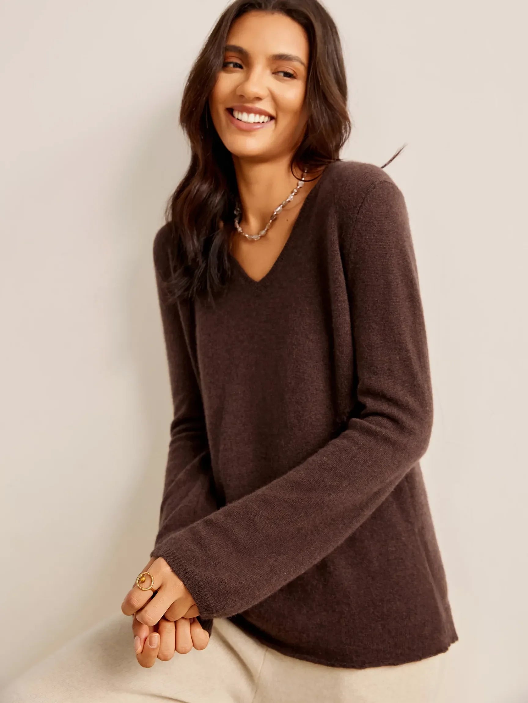 ARTISAN CRAFTED 100% MONGOLIAN CASHMERE V-NECK PULLOVER