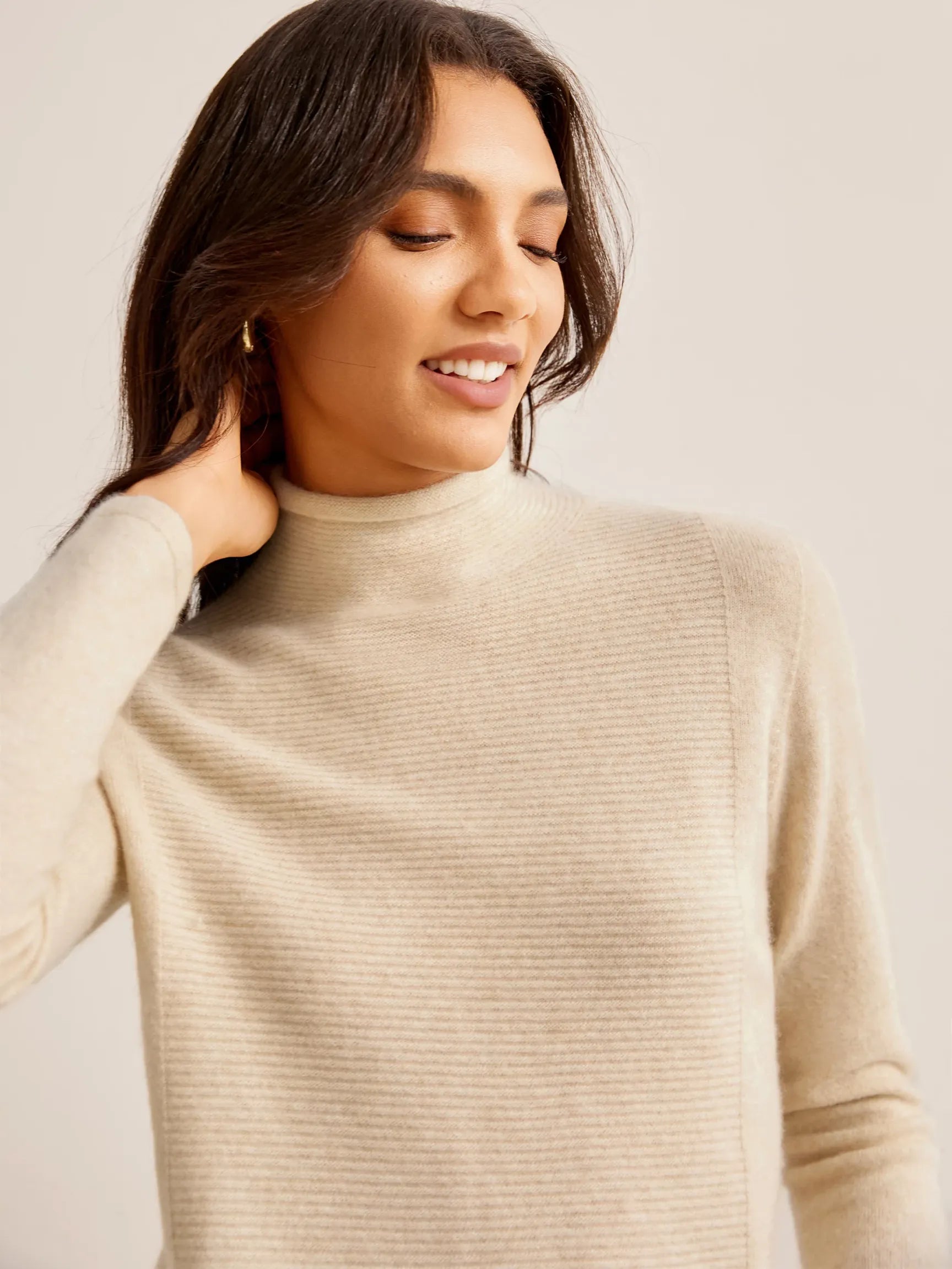 100% CASHMERE TURTLENECK SWEATER