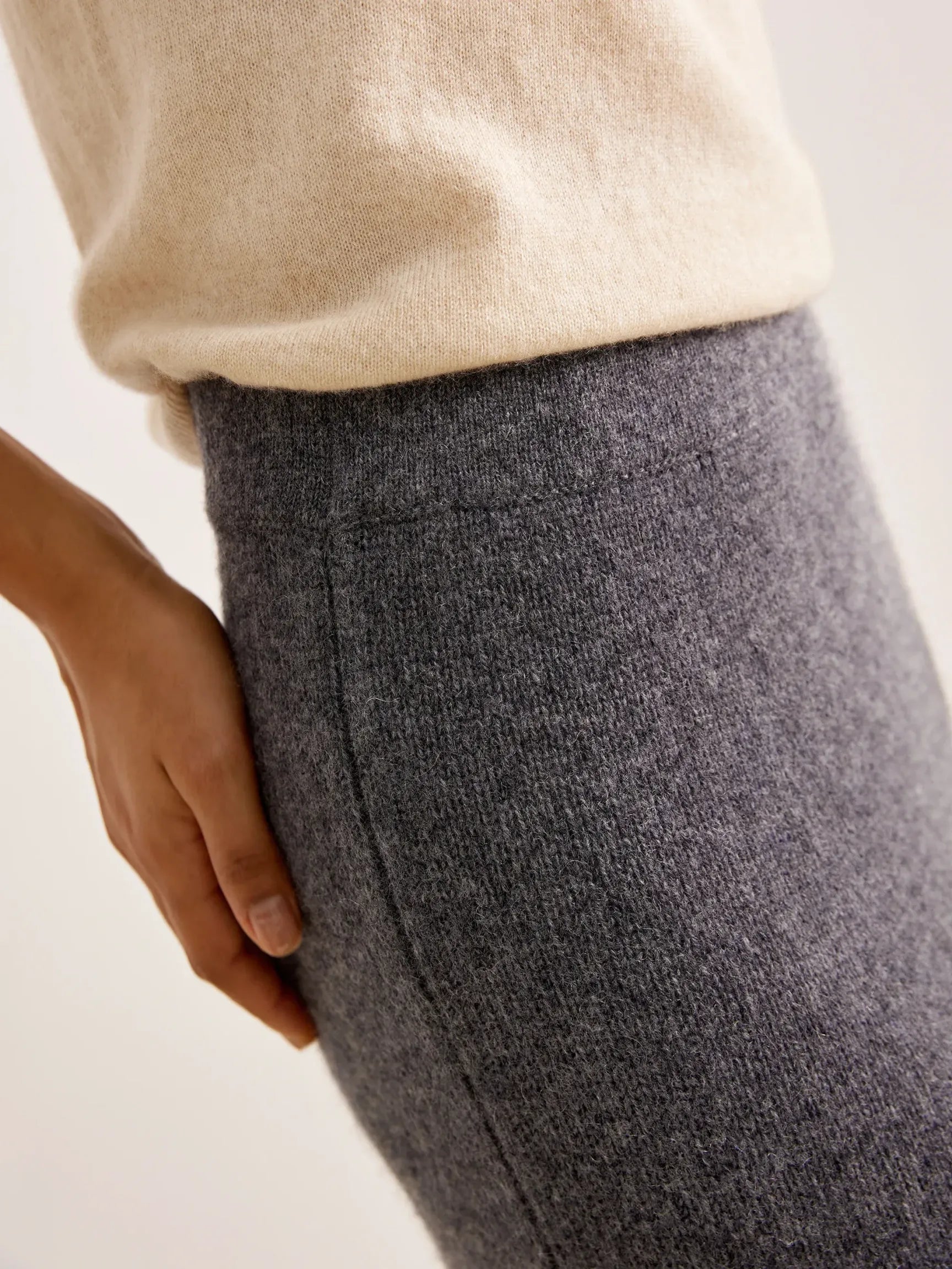 100% CASHMERE KNITTED LONG HALTER SKIRT SOPHIA