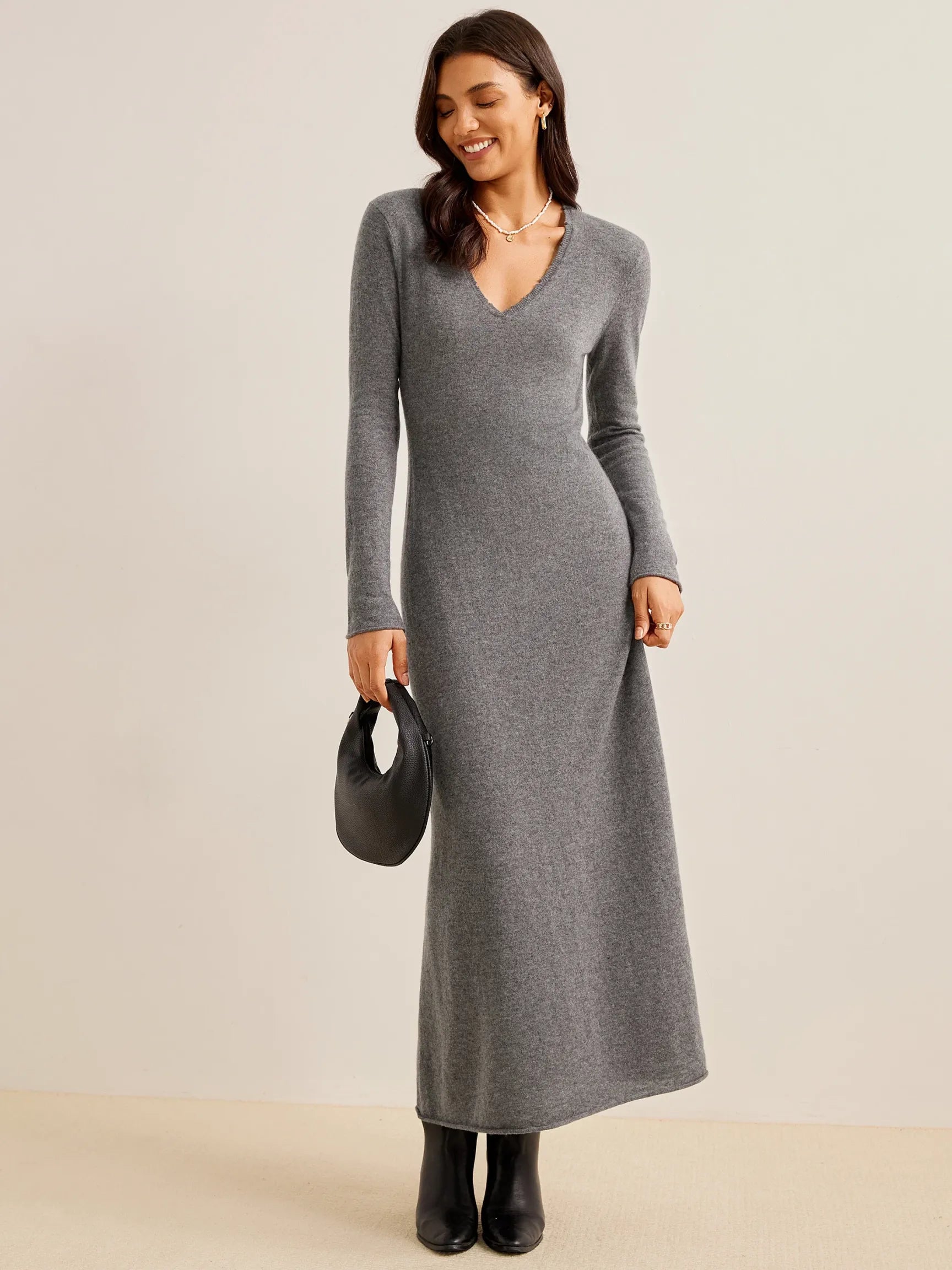 100% CASHMERE RIBBED FITTED V-NECK DRESS