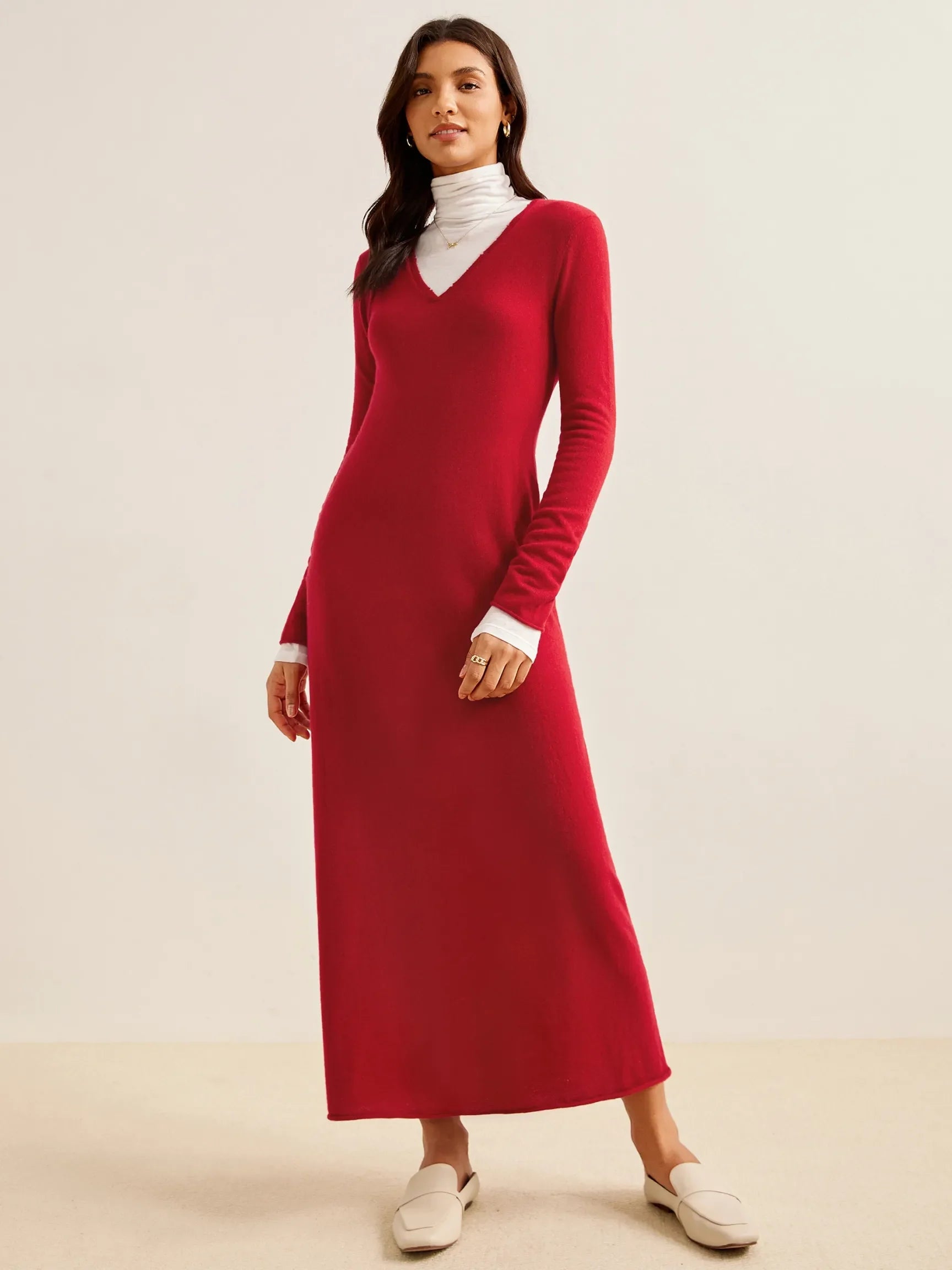 100% CASHMERE RIBBED FITTED V-NECK DRESS