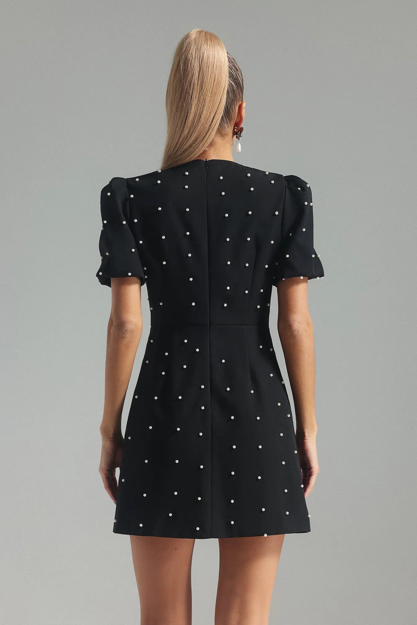 Black pearl bow hollow dress